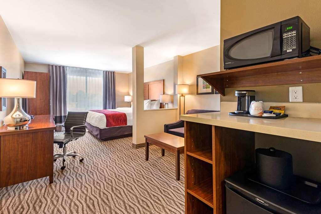 Comfort Inn & Suites Bowmanville Room photo