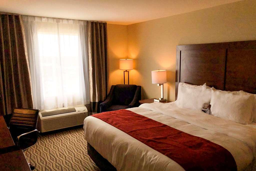Comfort Inn & Suites Bowmanville Room photo